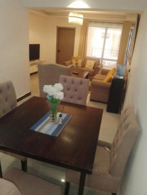 Beautiful 2 bedroom at royal garden apartments